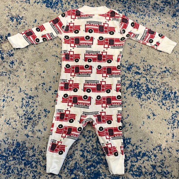 Hanna Andersson Fire Truck Baby Zip Sleeper 3-6 months - Picture 3 of 5